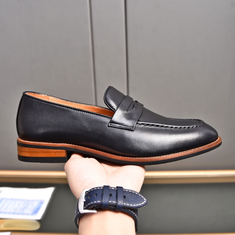 Pra*a leather shoes